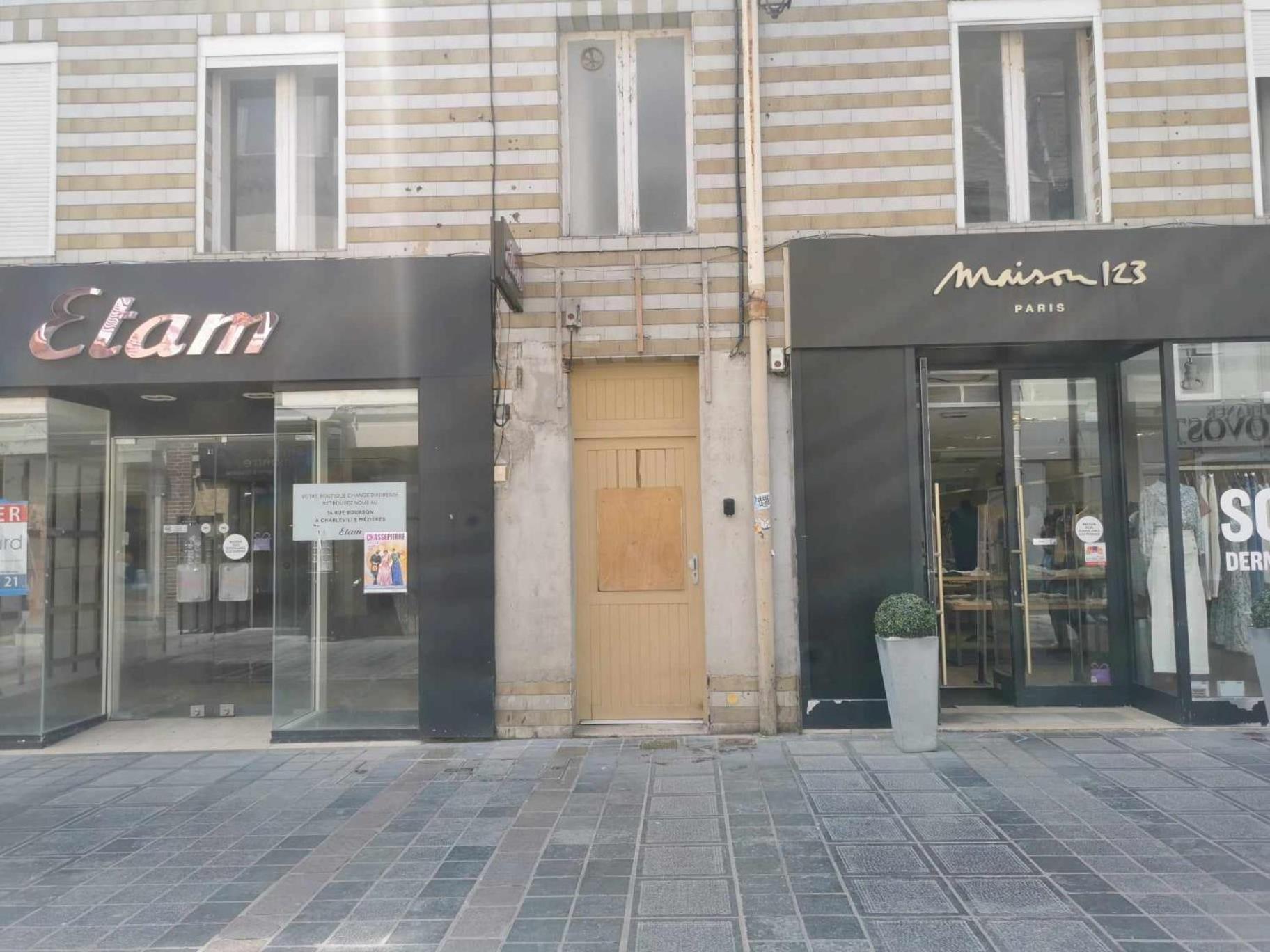 Le Bourbon Hypercentre Charleville-Mezieres Exterior foto